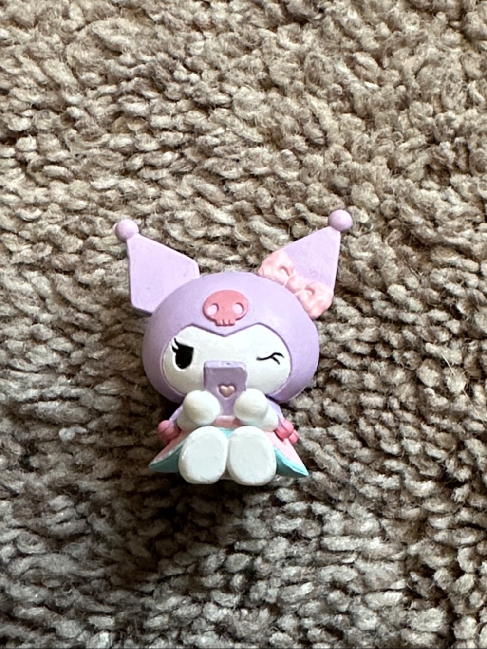 Hello Kitty Time At Home Figurine - Kuromi